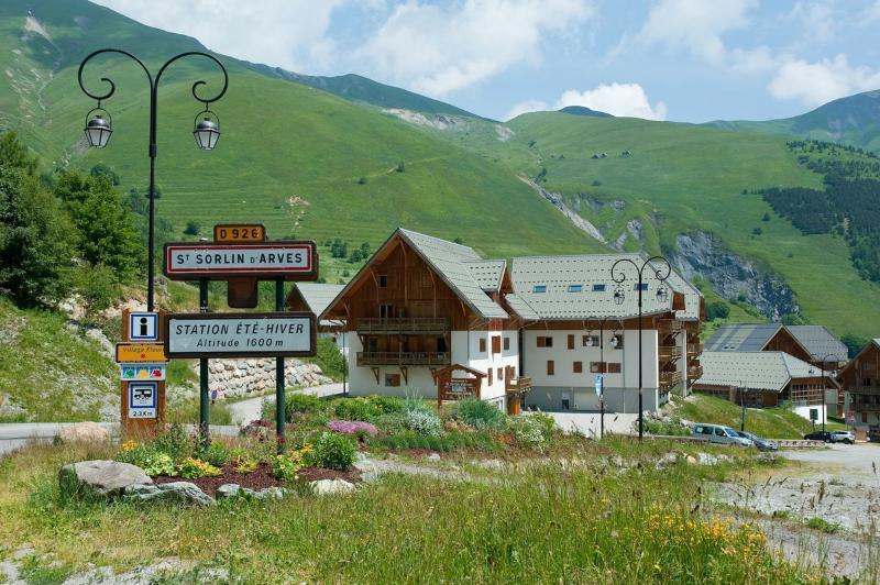 Madame Vacances Residence Les Fermes De Saint Sorlin Exterior foto